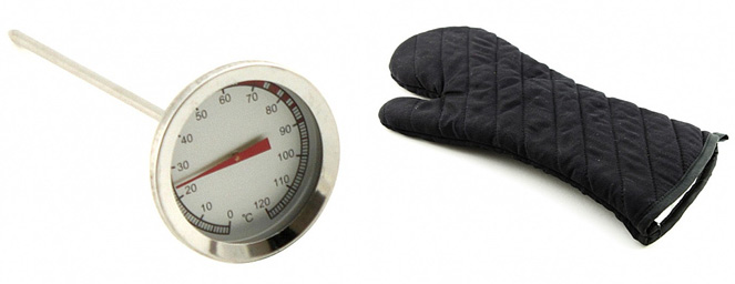 Outback BBQ meat thermometer and BBQ glove mitt